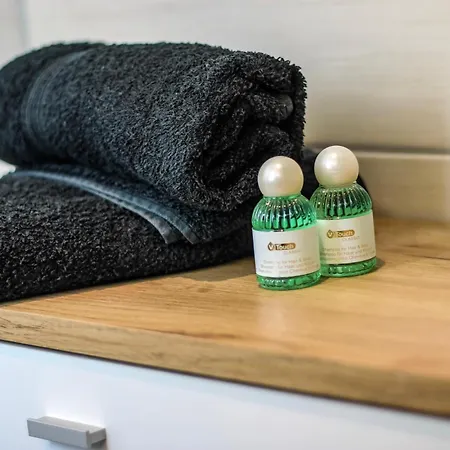 Chill Out Area, Sauna & Wirlpool, Grandiose Aussicht, Smart Tv, Grosse Terasse, Zentrum Nah Zell an der Mosel