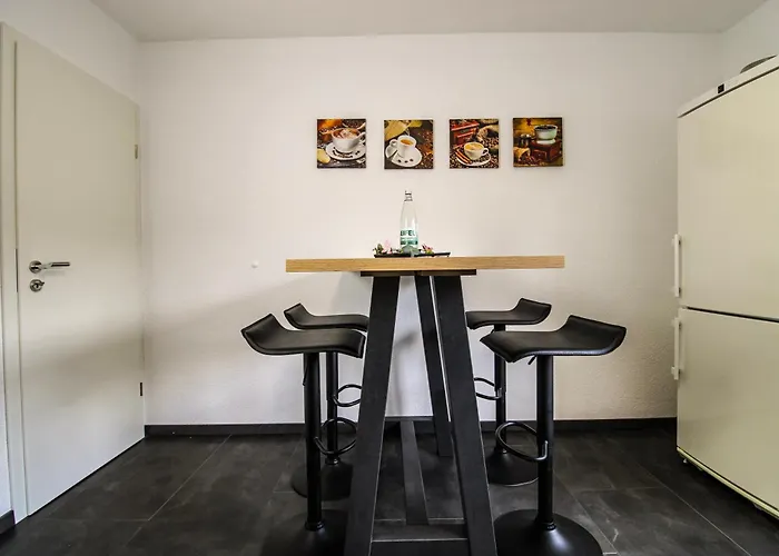 Chill Out Area, Sauna & Wirlpool, Grandiose Aussicht, Smart Tv, Grosse Terasse, Zentrum Nah *